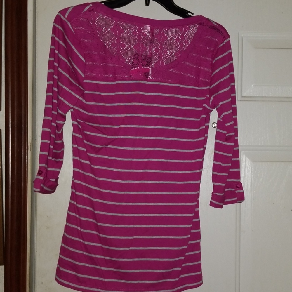 Shirt - Picture 4 of 5